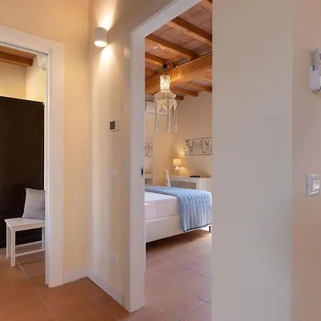 Semesterbostad Casa Melatina Toscanaonehh *