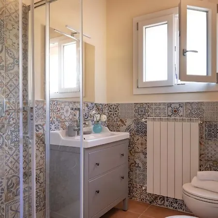 Casa Melatina Toscanaonehh * Riparbella