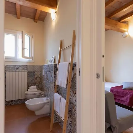 Semesterbostad Casa Melatina Toscanaonehh *